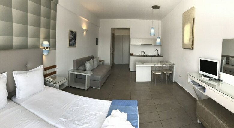 Aparthotel Lithos By Spyros & Flora
