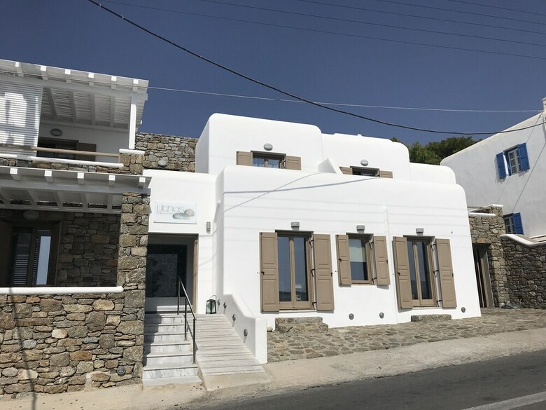 Aparthotel Lithos By Spyros & Flora