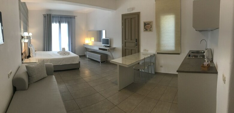 Aparthotel Lithos By Spyros & Flora