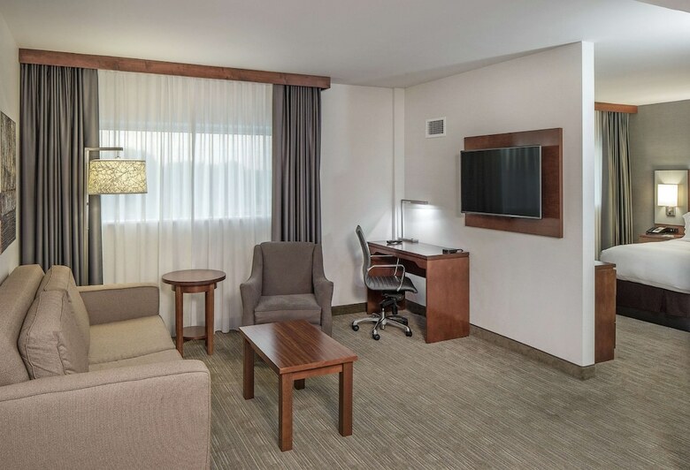 Hotel Doubletree By Hilton Omaha Southwest