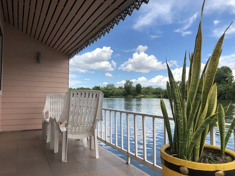 Hotel Bamboo House Kanchanaburi