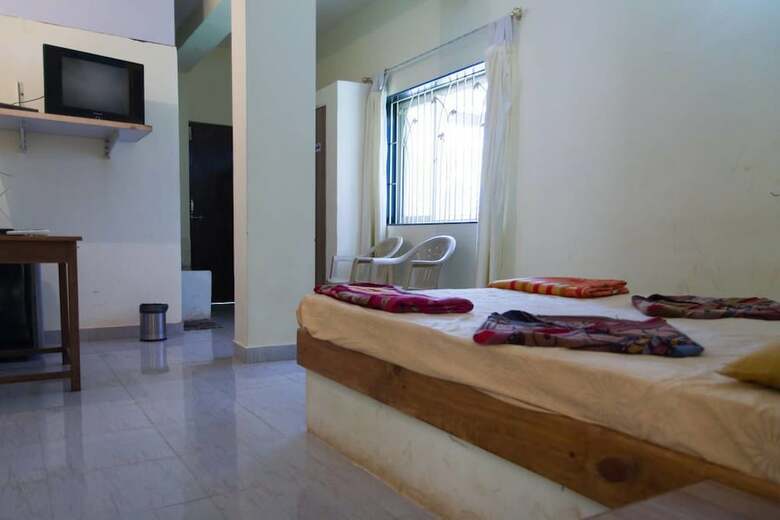 Hotel Daffodils Guest House