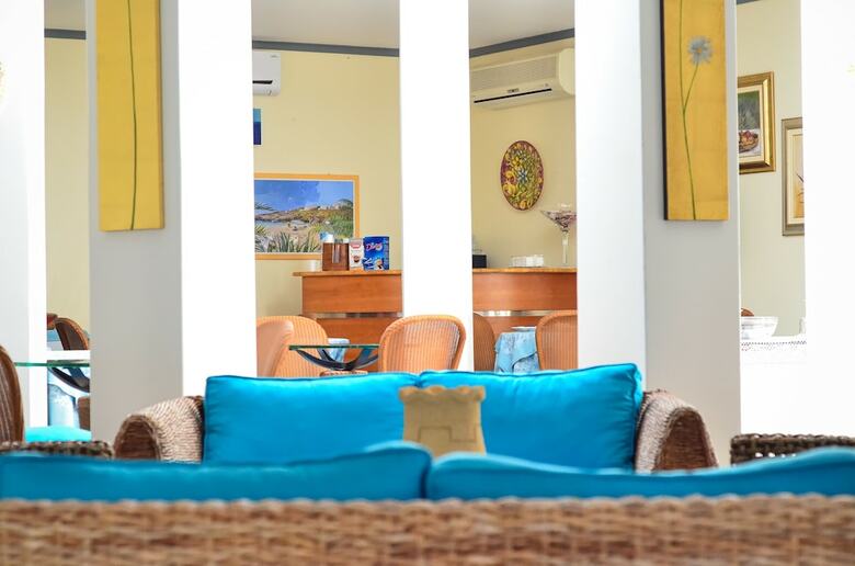 Hotel Il Faro Della Guitgia