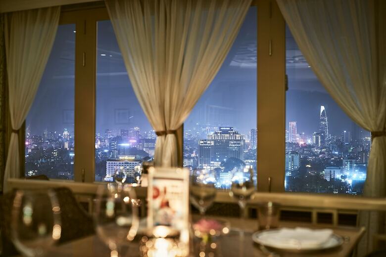 Windsor Plaza Hotel