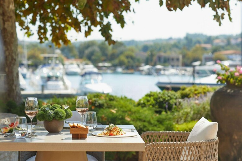 Hotel Sani Asterias