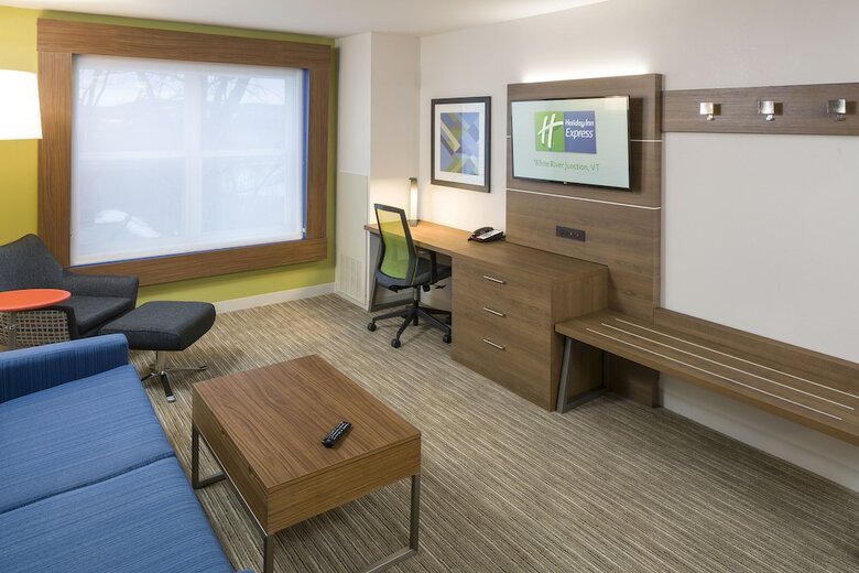Holiday Inn Express Hotel & Suites White River Junction