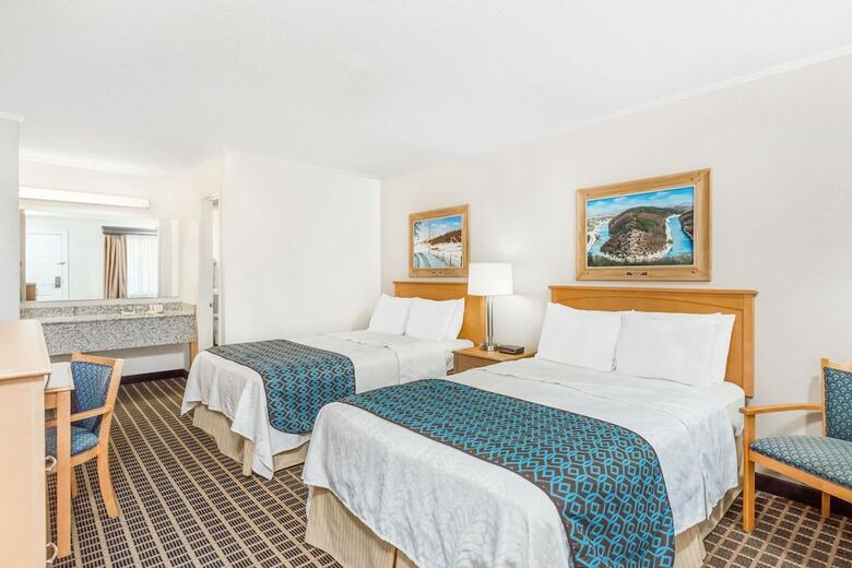 Hotel Days Inn By Wyndham West Jefferson