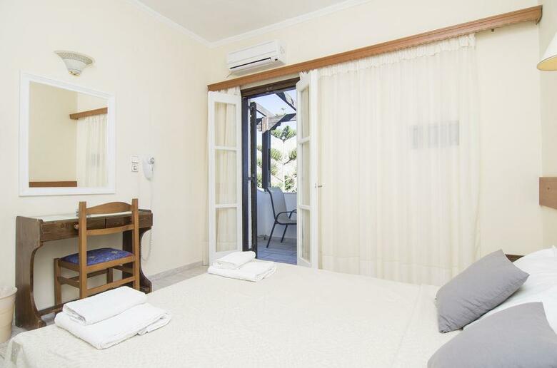 Hotel Holiday Beach Resort