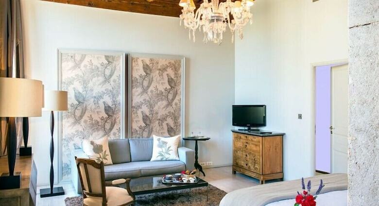 Hotel Chateau De Massillan