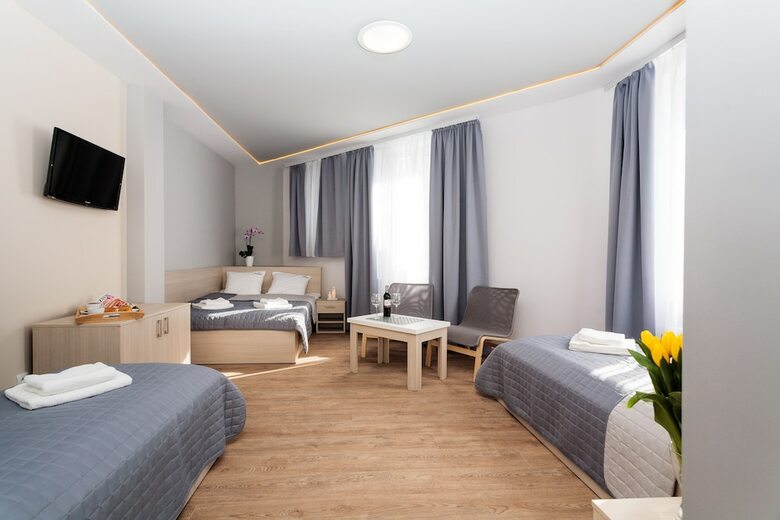 Hotel Platinia Apartments