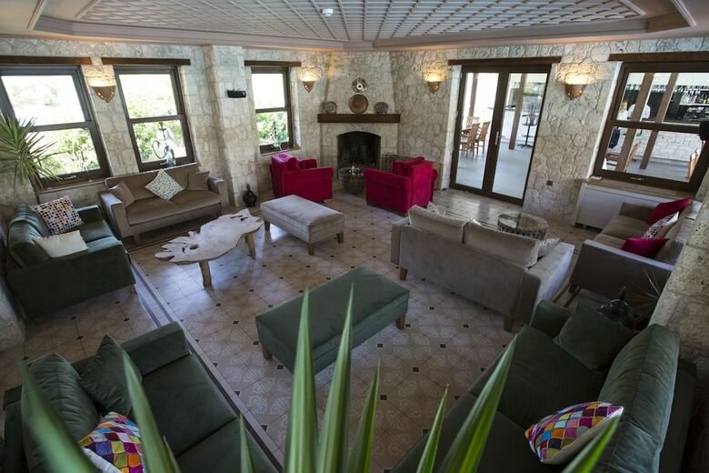 Renka Hotel & Spa