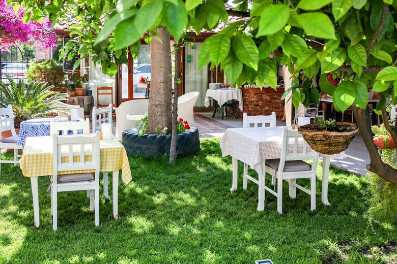 Dedeminn Garden Hotel