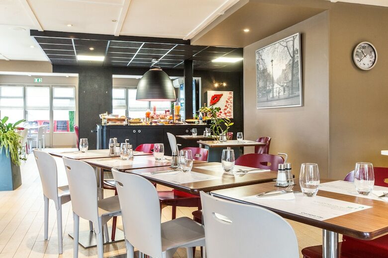 Hotel Campanile Lyon Est - A�roport Saint Exup�ry
