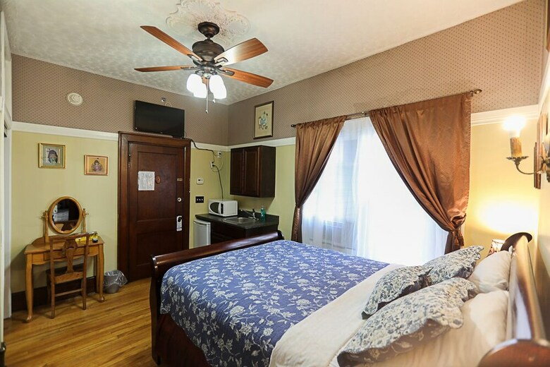 Hotel Prince Street Suites
