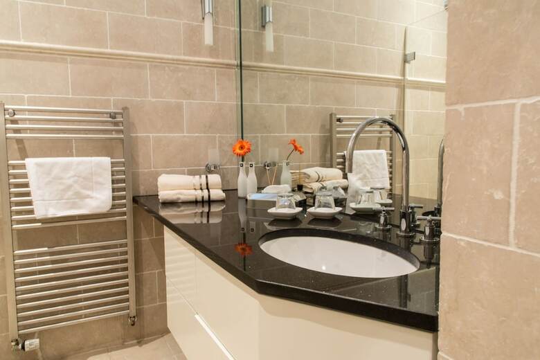 Apartamentos Helvetia Suites