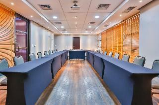 Hotel Golden Tulip Park Plaza