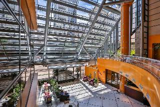 Hotel Golden Tulip Park Plaza