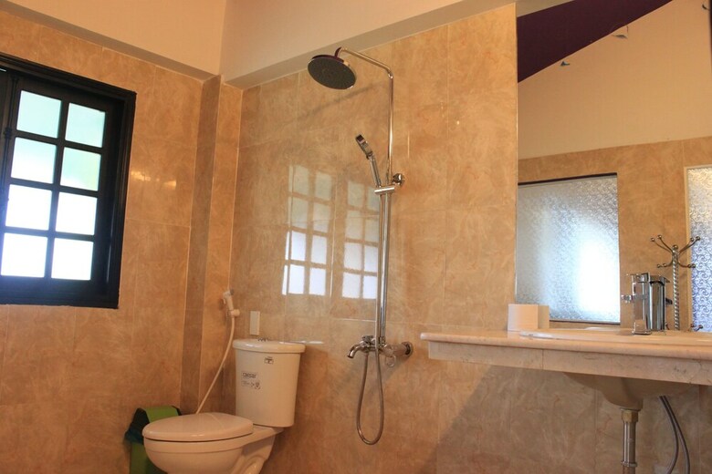 Hotel Ngoi Nha Xanh