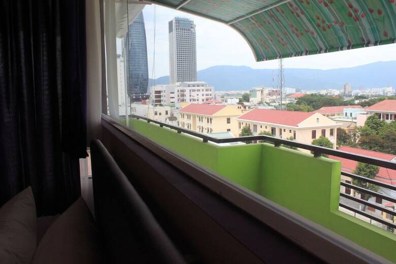 Hotel Ngoi Nha Xanh