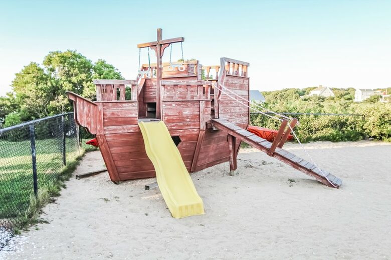 Innseason Resorts Surfside