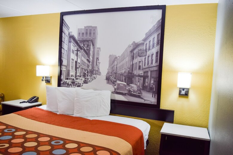 Motel Super 8 By Wyndham Raleigh Downtown
