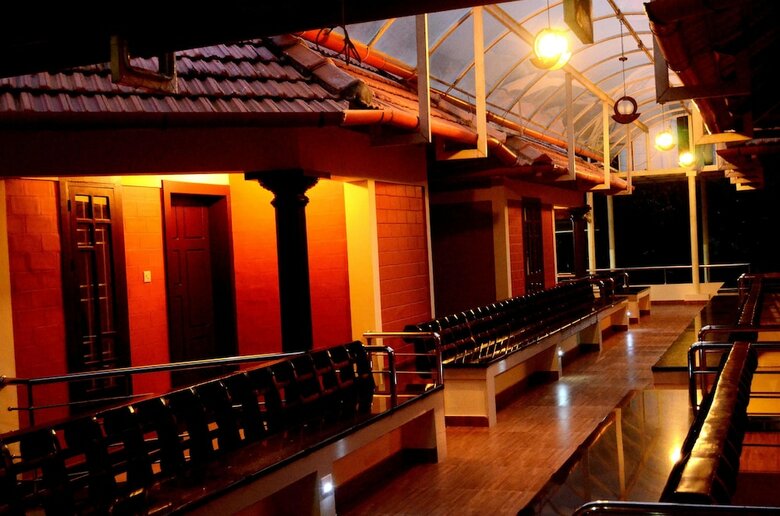 Hotel Varkala Beach Resort