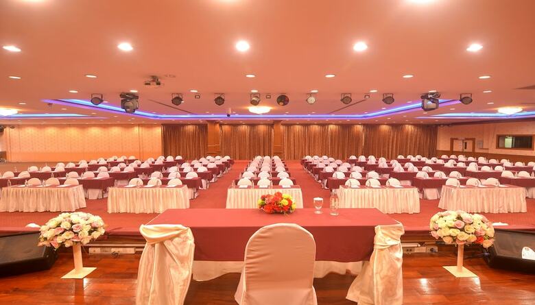 Chumphon Gardens Hotel