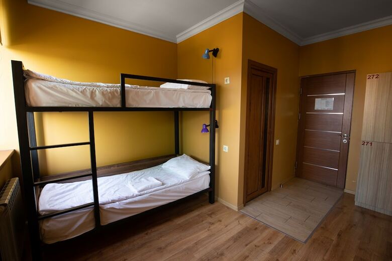 Hostal Kantar Hostel