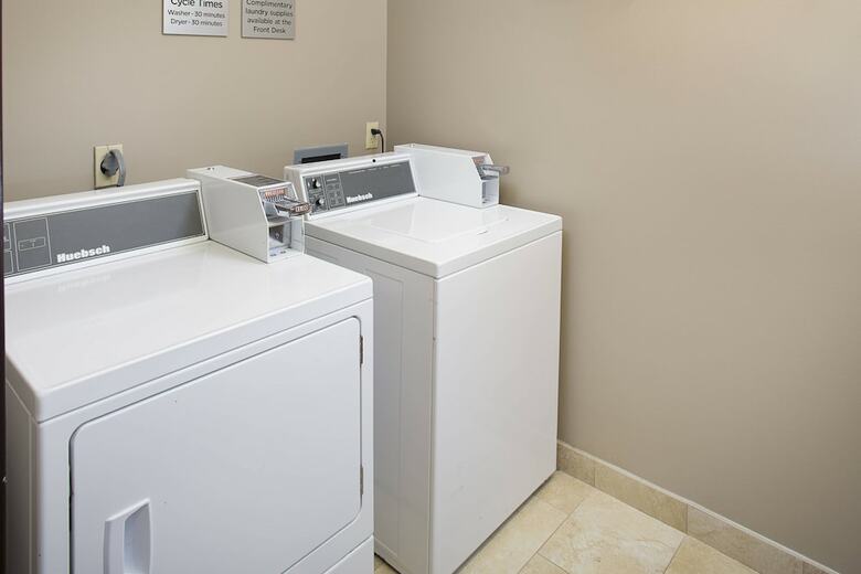 Hotel Courtyard By Marriott Richmond Airport