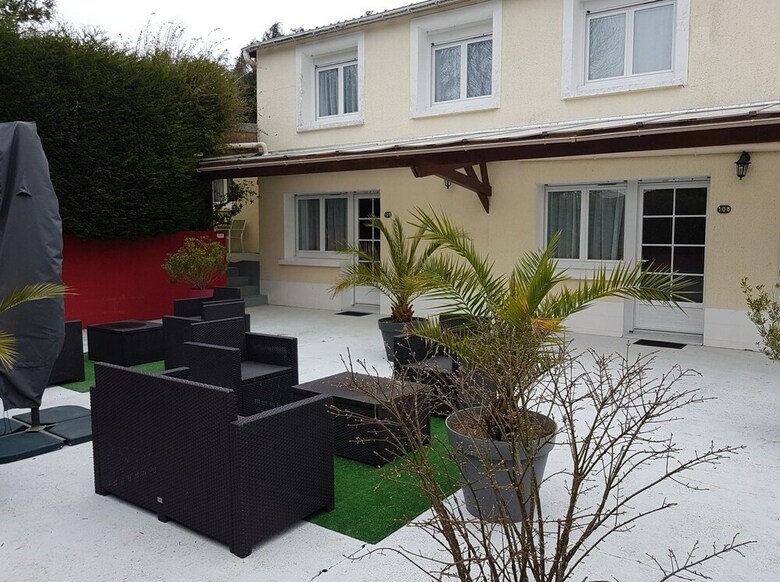 Hotel H�tel La Rosi�re