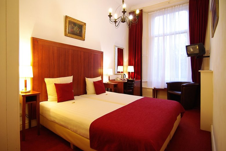 Hotel Parklane
