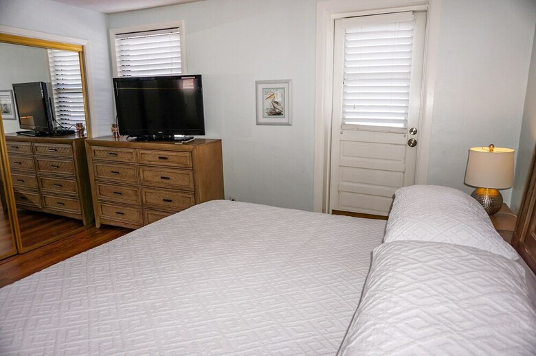 Hotel Gulf Winds Beach Resort