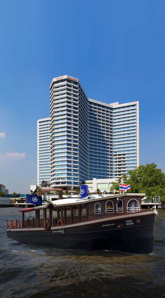 Royal Orchid Sheraton Hotel & Towers