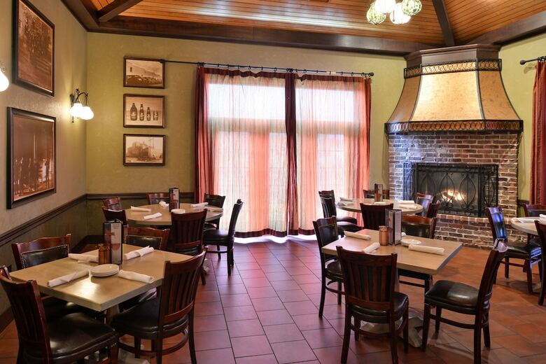 Hotel Holiday Inn Express And Suites Stevens Point