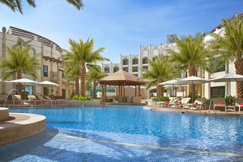 Hotel Al Ain Rotana
