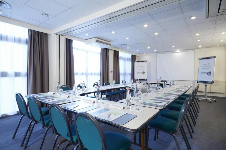 Hotel H�tel Campanile Argenteuil