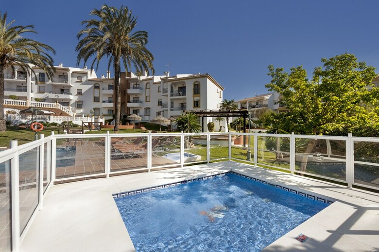 Apartamentos Crown Resorts Club La Riviera
