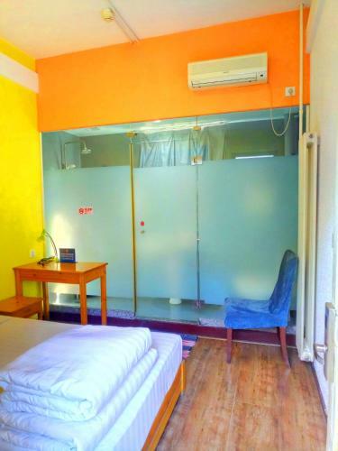 Qian Men Hostel