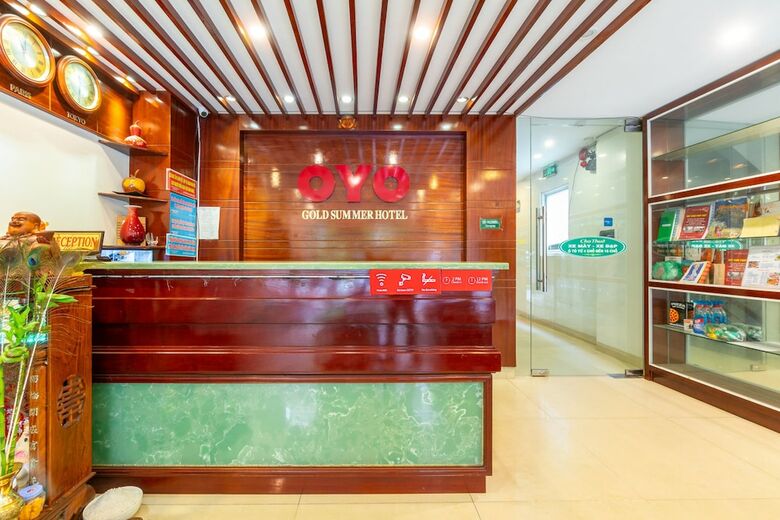 Oyo 389 Gold Summer Hotel