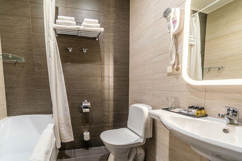 Kravt Hotel