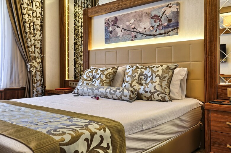 City Hotel Residence