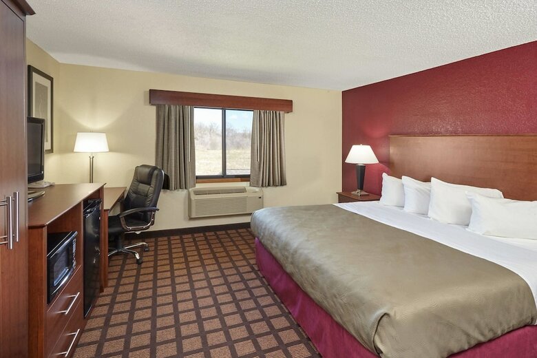 Hotel Americinn By Wyndham Burlington