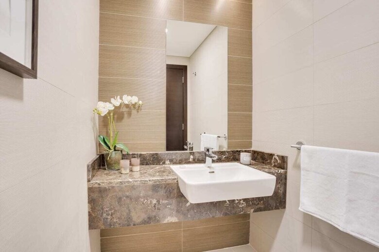 Apartamento Modern En-suite Flat W/ Dubai Marina View!