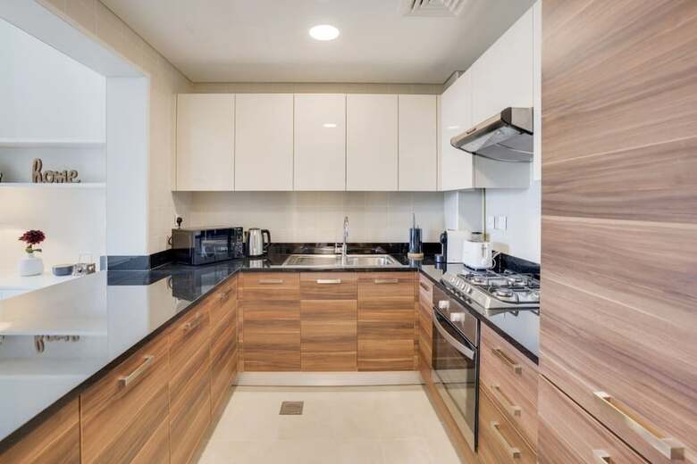 Apartamento Modern En-suite Flat W/ Dubai Marina View!