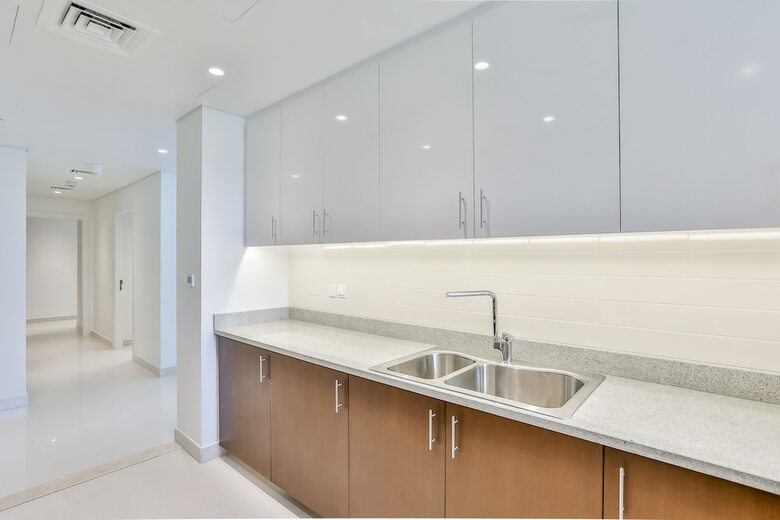 Residencia Driven Holiday Homes- Crescent Boulevard