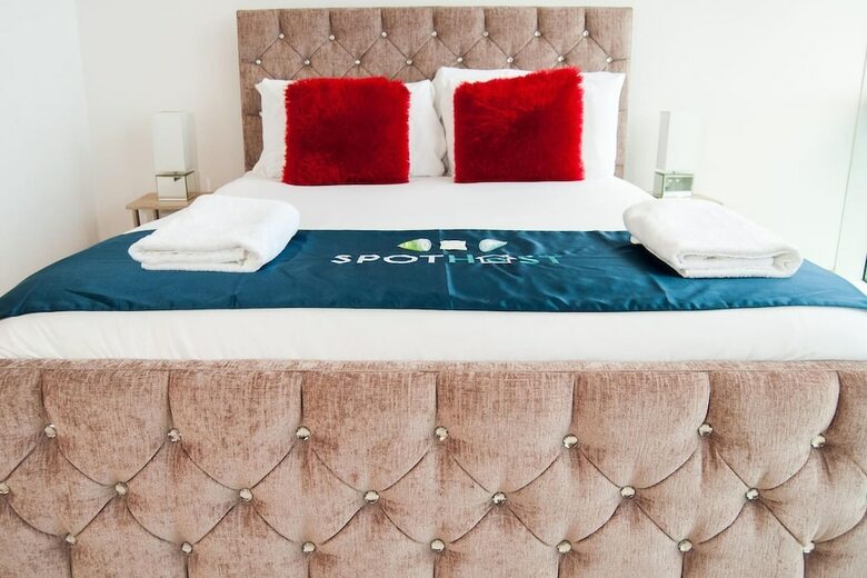 The Luxury City View Apartment
