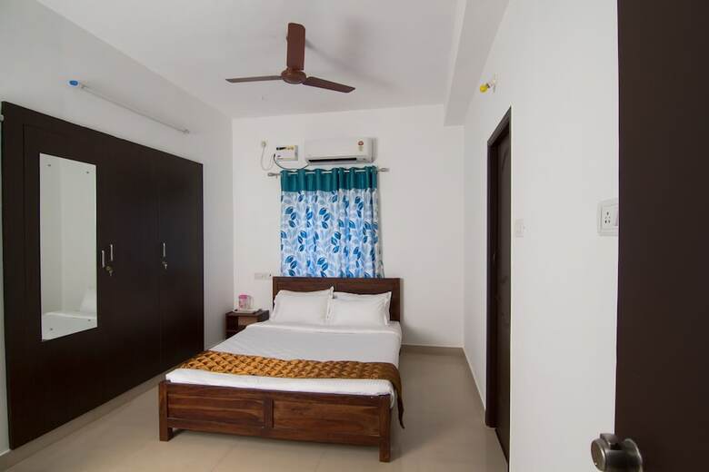 Apartamentos Phoenix Hospitality Services