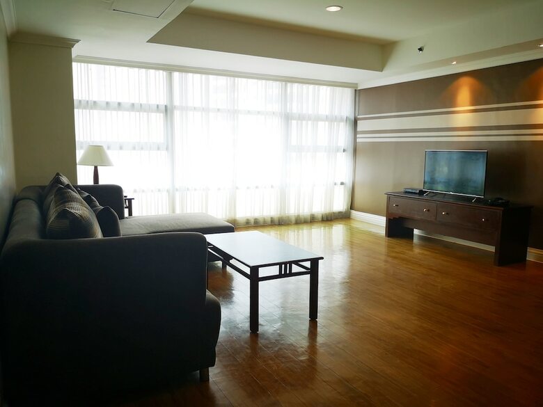 Hotel Infinity Tower Suites