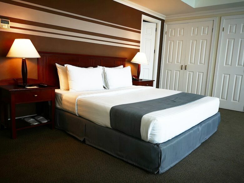 Hotel Infinity Tower Suites