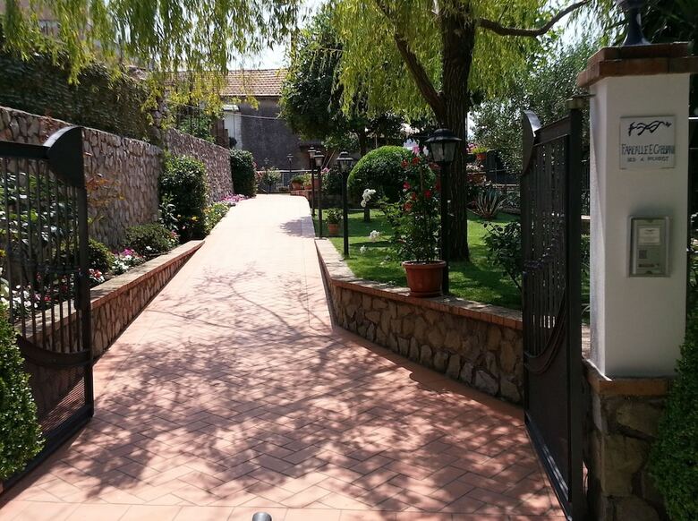 Bed & Breakfast La Casa Di Farfalle E Gabbiani